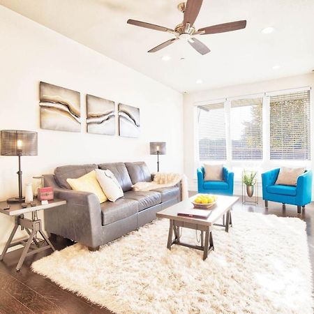 Beautiful 3 Bedroom Townhouse In Old Town North, Brewery District 柯林斯堡 外观 照片
