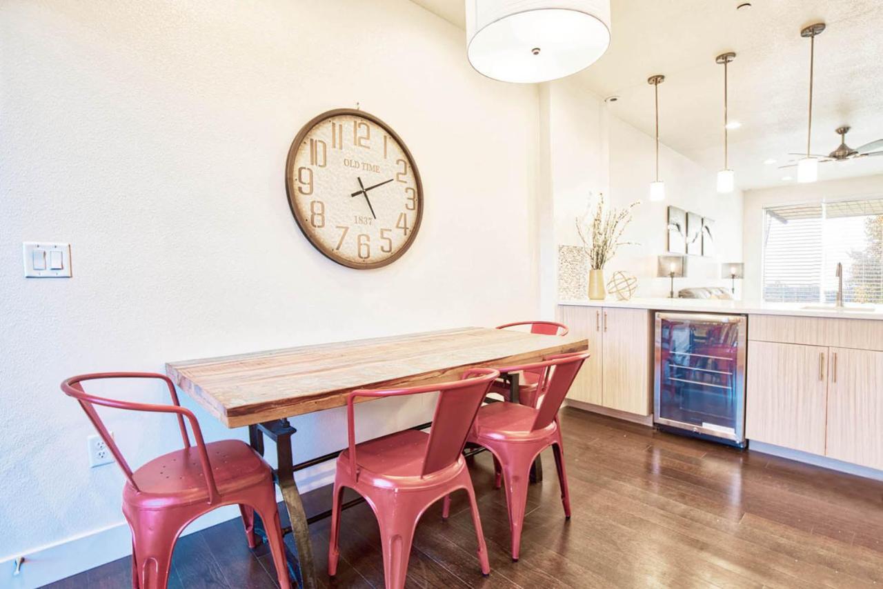 Beautiful 3 Bedroom Townhouse In Old Town North, Brewery District 柯林斯堡 外观 照片